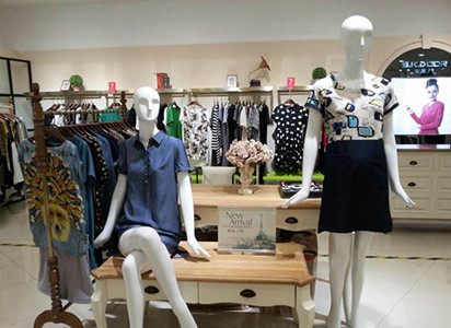 石库门风情与现代时尚的完美融合——上海安米服饰品牌解析